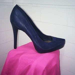 Sexy blue heel.